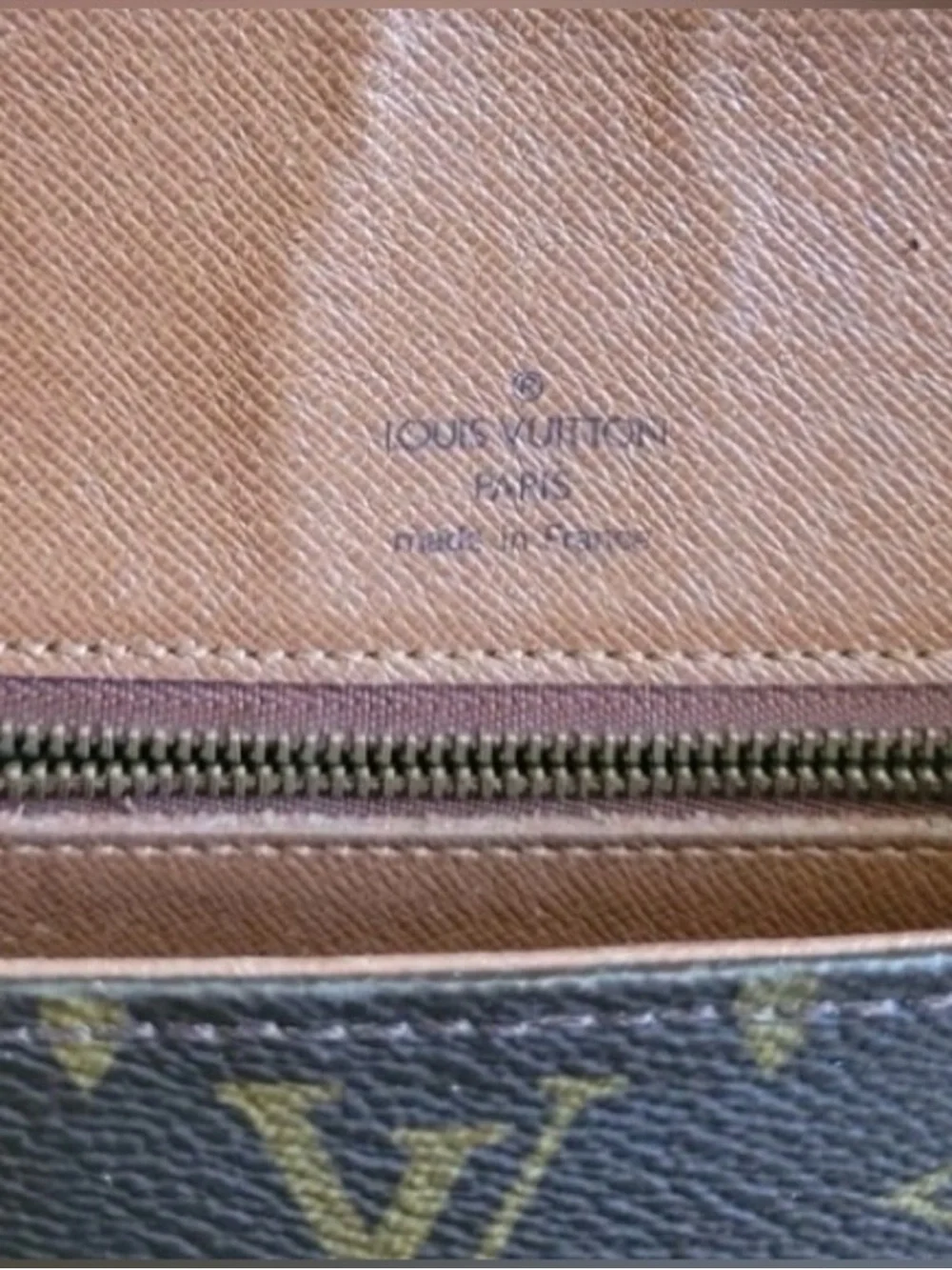 Vintage Louis Vuitton Brown Monogram Saint Cloud Crossbody with Tan Accent - Picture 8 of 16
